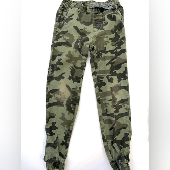 Boys Sz 6-7 Camo Pants and Shorts - Picture 5 of 8